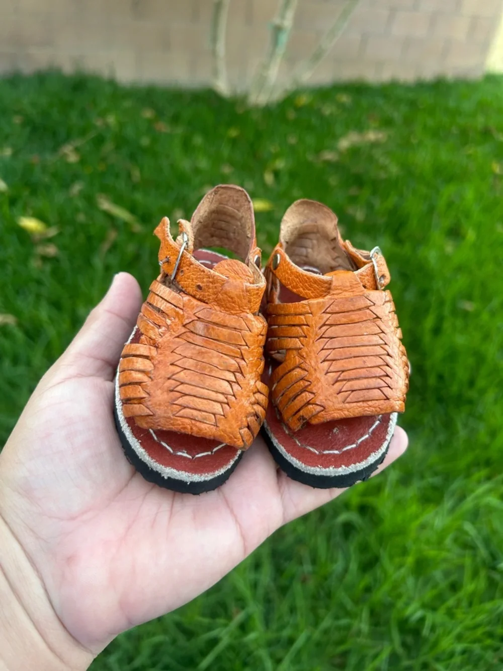 Huaraches Woven Leather Sandals - Tan